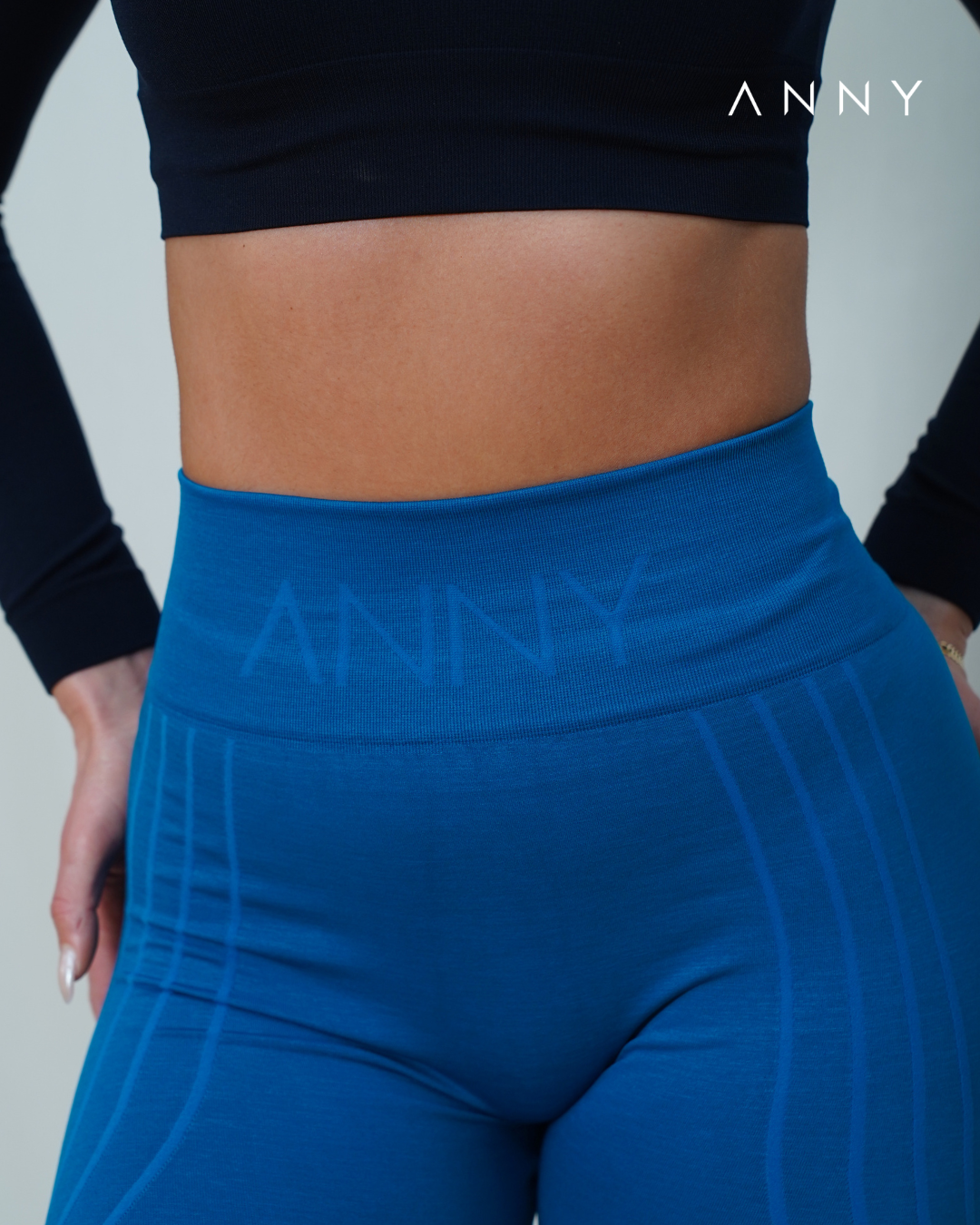 ANNY SIGNATURE TAJICE