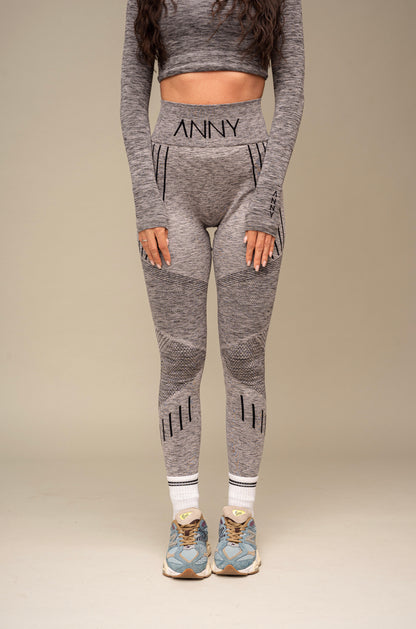 ANNY SIGNATURE TAJICE